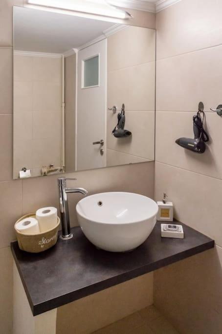 Cozy Airbnb Room In Athens Atenas Exterior foto