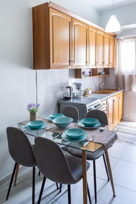 Cozy Airbnb Room In Athens Atenas Exterior foto